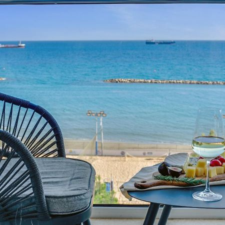 לימסול Sanders Kanika Sea Forum - Adorable 2-Bedroom Apartment With Sea View מראה חיצוני תמונה