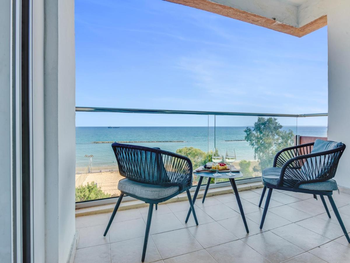 לימסול Sanders Kanika Sea Forum - Adorable 2-Bedroom Apartment With Sea View מראה חיצוני תמונה